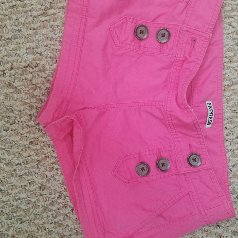 Shorts - Picture 2 of 2